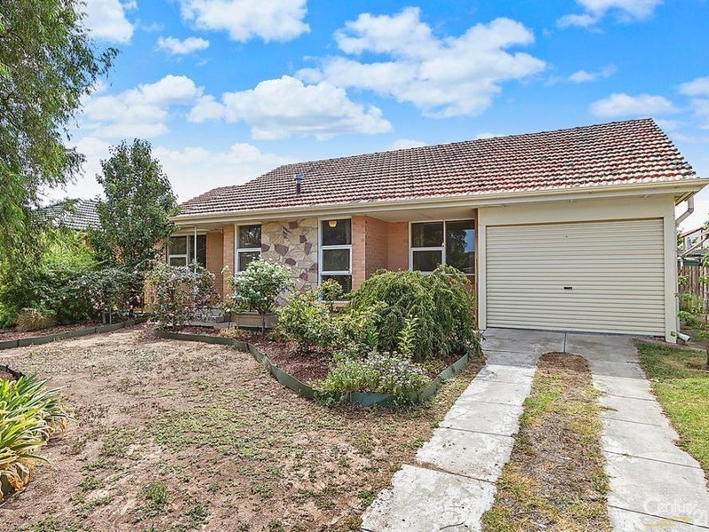 5  Perth Avenue, Valley View SA 5093