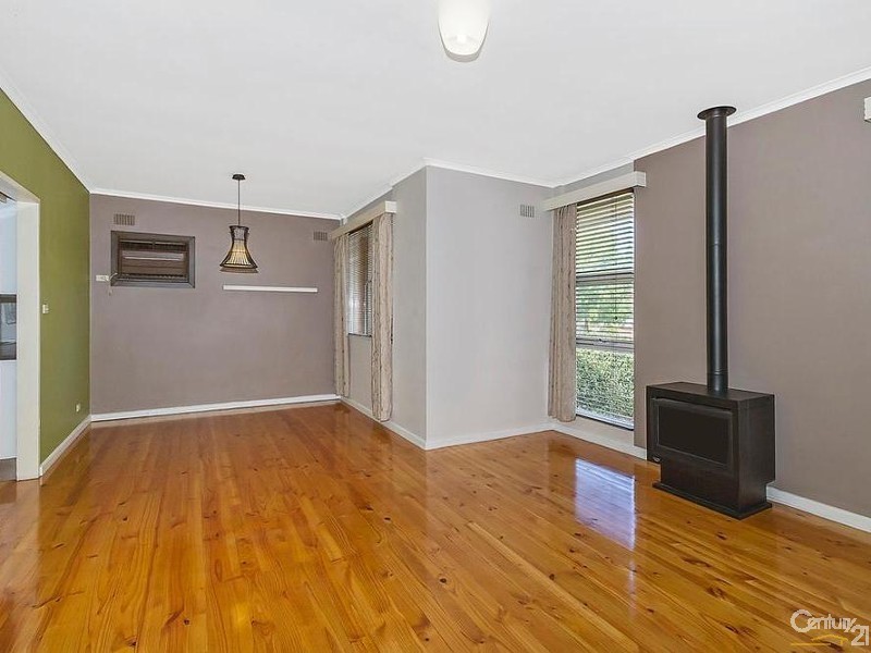 5  Perth Avenue, Valley View SA 5093