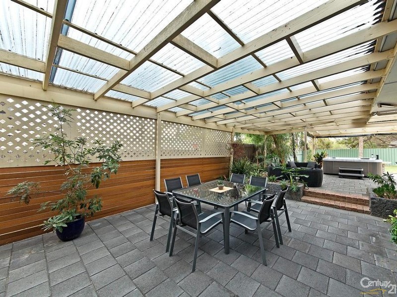 13 Lumsden Avenue, Ridgehaven SA 5097