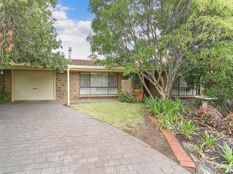 11 Wakefield Crescent, Redwood Park SA 5097
