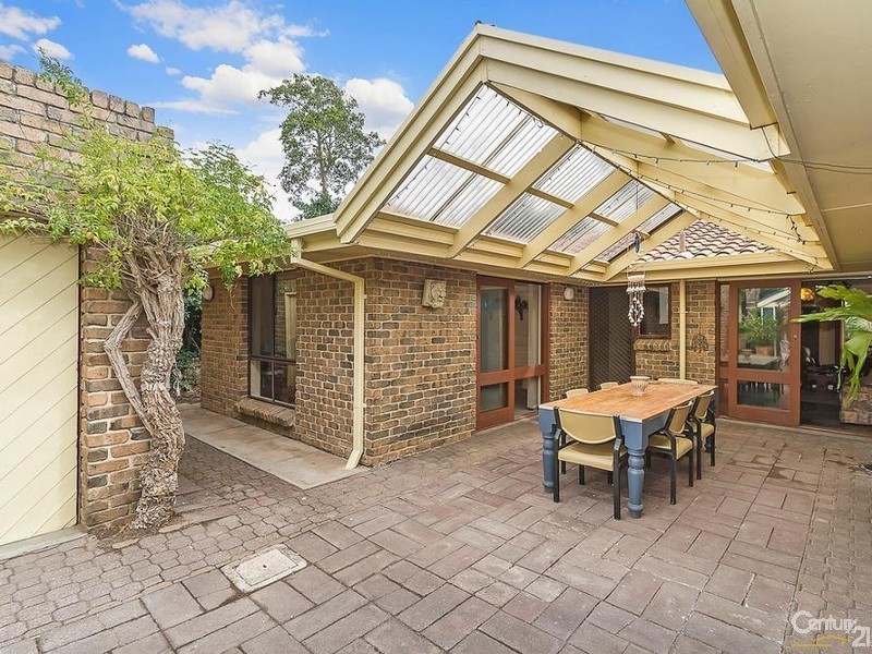 11 Wakefield Crescent, Redwood Park SA 5097