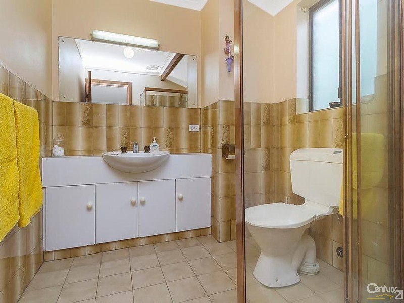 11 Wakefield Crescent, Redwood Park SA 5097