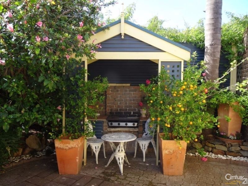 11 Wakefield Crescent, Redwood Park SA 5097