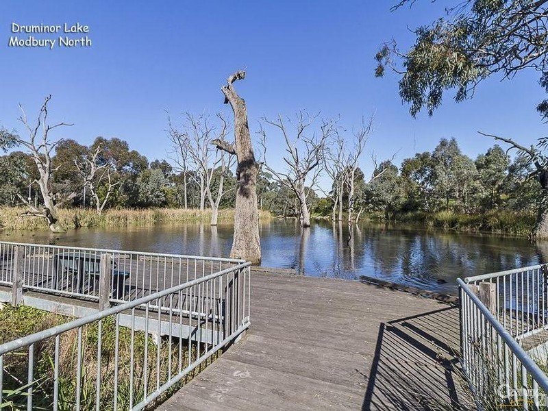 11 Wakefield Crescent, Redwood Park SA 5097