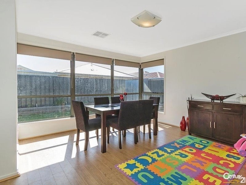 184 President Avenue, Andrews Farm SA 5114