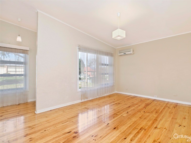 10 Malbaru Avenue, Ingle Farm SA 5098