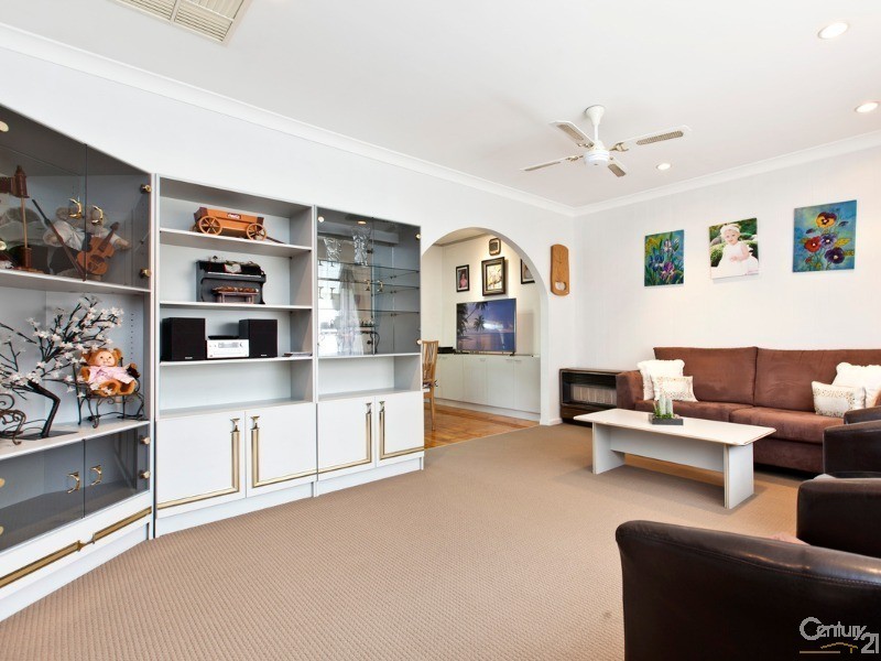 16 Graham Avenue, Holden Hill SA 5088