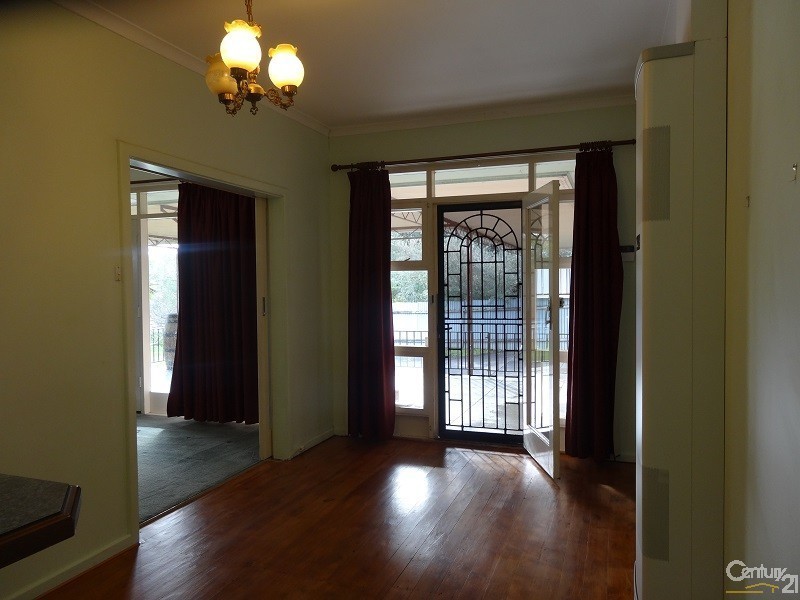 15 Sunnyview Crescent, Ridgehaven SA 5097