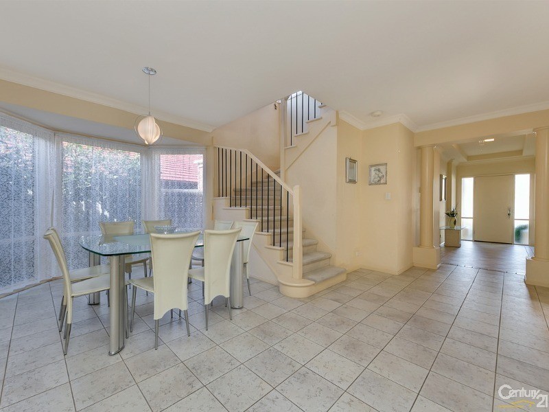 18 Hilltop Drive, Oakden SA 5086