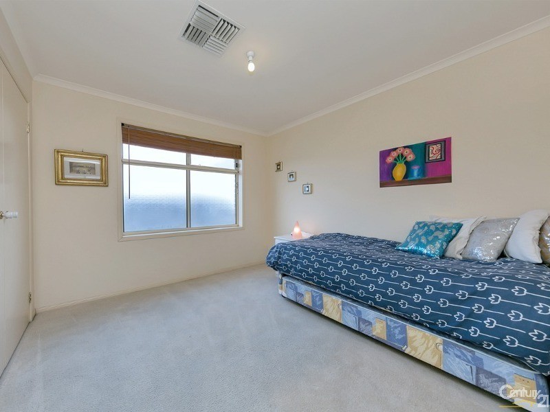 18 Hilltop Drive, Oakden SA 5086