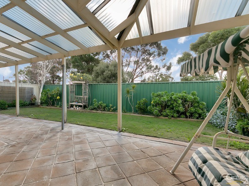 18 Hilltop Drive, Oakden SA 5086