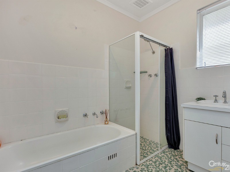 24 Heather Drive, Ridgehaven SA 5097