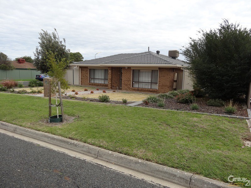 8 Fraser Avenue, St Agnes SA 5097