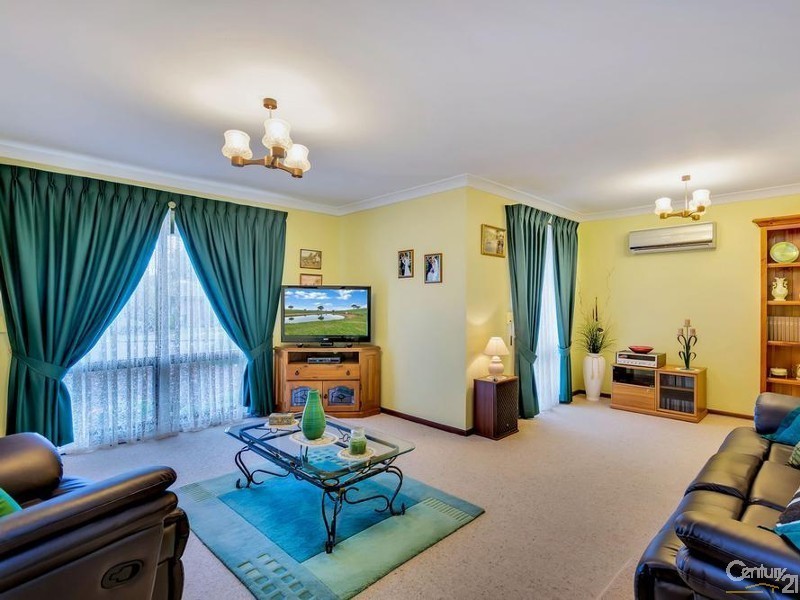 22 Ariadne Crescent, Modbury Heights SA 5092