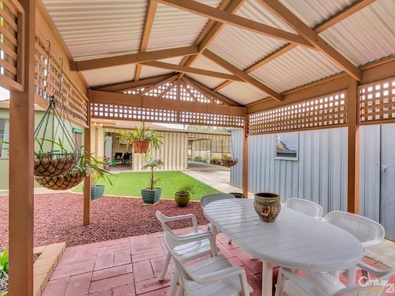 22 Ariadne Crescent, Modbury Heights SA 5092