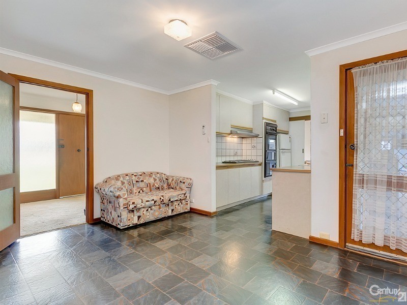 11 Olympus Avenue, Modbury Heights SA 5092