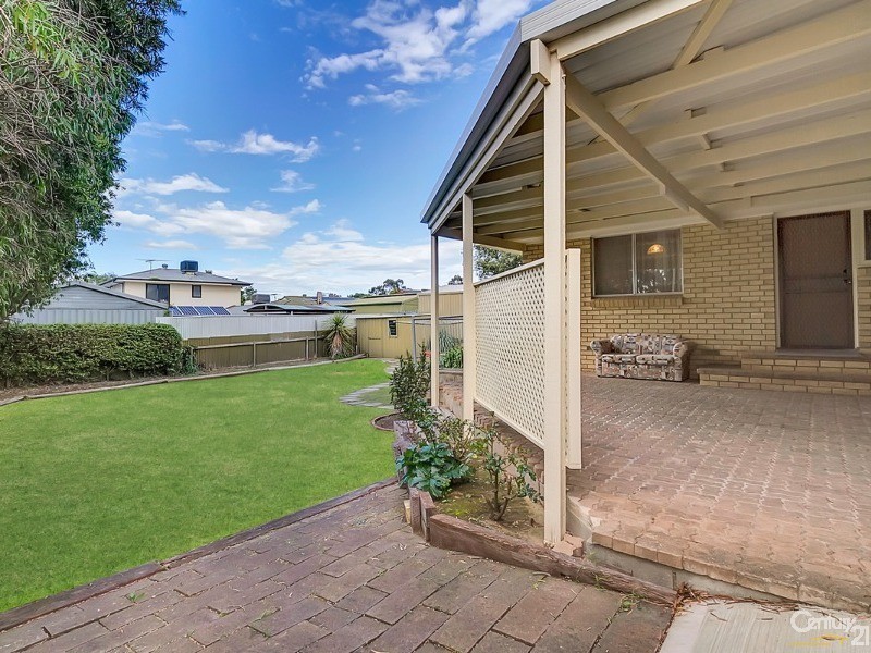11 Olympus Avenue, Modbury Heights SA 5092