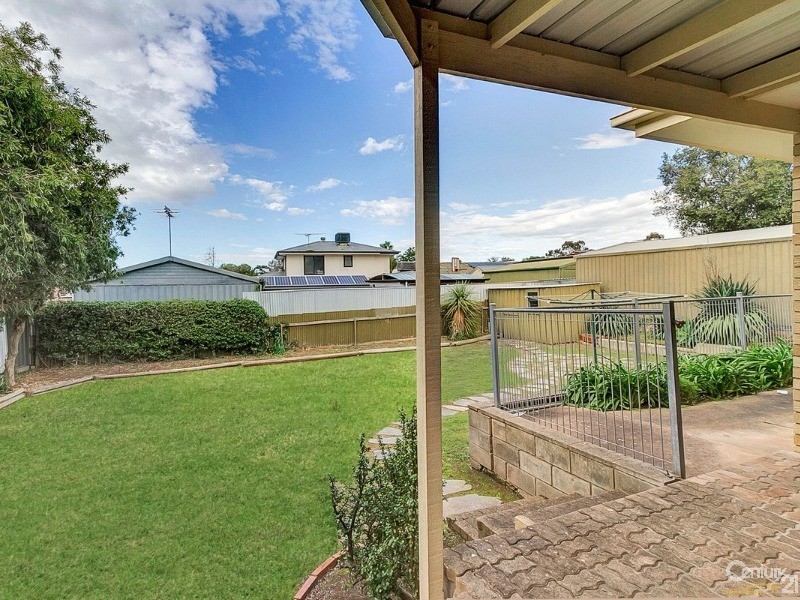 11 Olympus Avenue, Modbury Heights SA 5092