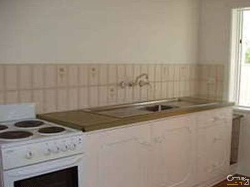 2 Meadow Ave, Campbelltown SA 5074