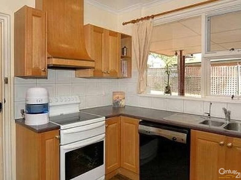 27 Lancster Avenue, Valley View SA 5093