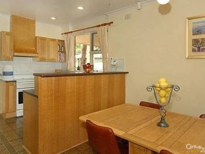 27 Lancster Avenue, Valley View SA 5093