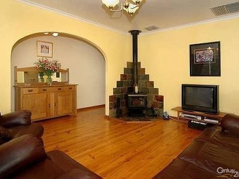 27 Lancster Avenue, Valley View SA 5093