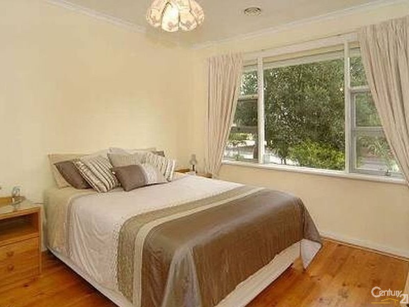 27 Lancster Avenue, Valley View SA 5093