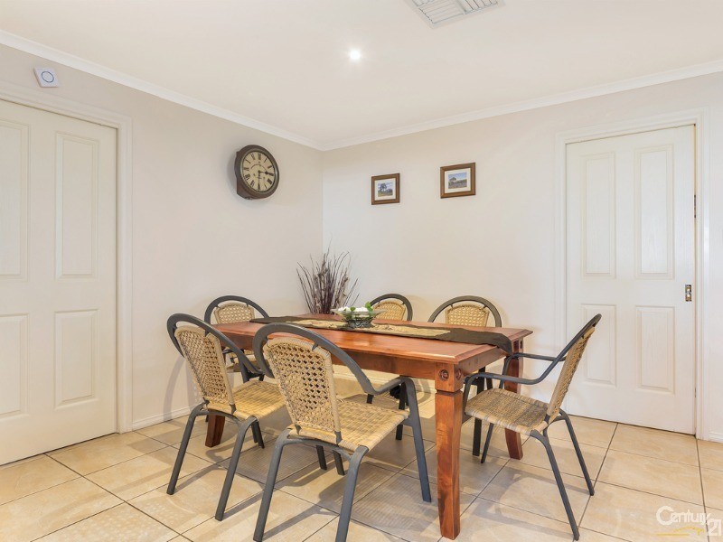 40 Harvey Ave, Walkley Heights SA 5098