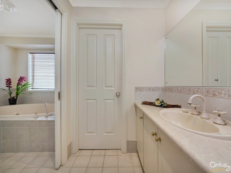 40 Harvey Ave, Walkley Heights SA 5098