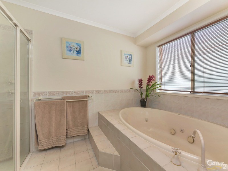 40 Harvey Ave, Walkley Heights SA 5098