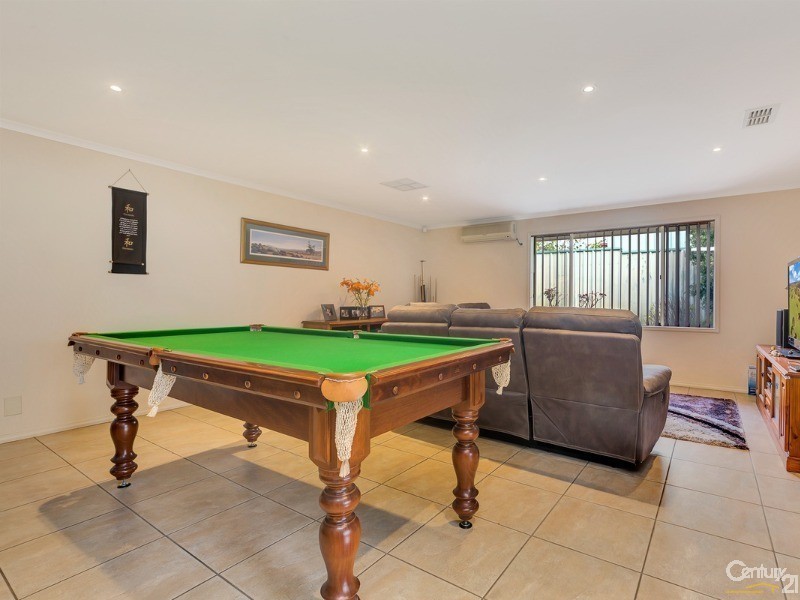 40 Harvey Ave, Walkley Heights SA 5098