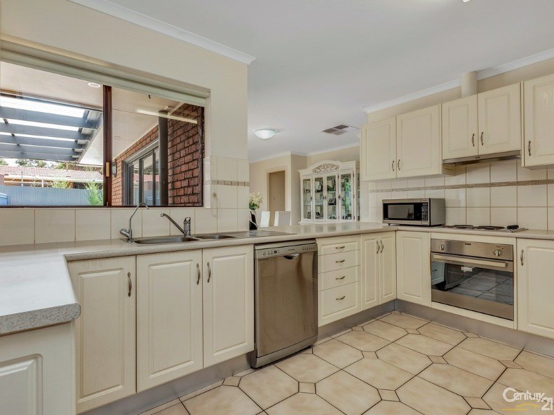 2 Olympus Avenue, Modbury Heights SA 5092