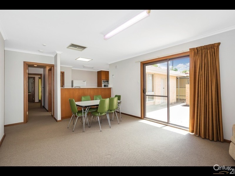 26 Meakin Tce, Seaton SA 5023