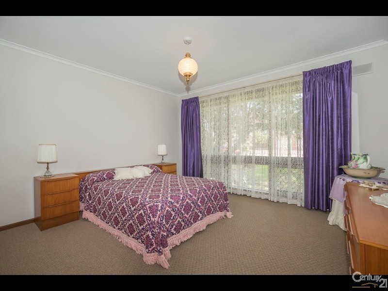 26 Meakin Tce, Seaton SA 5023