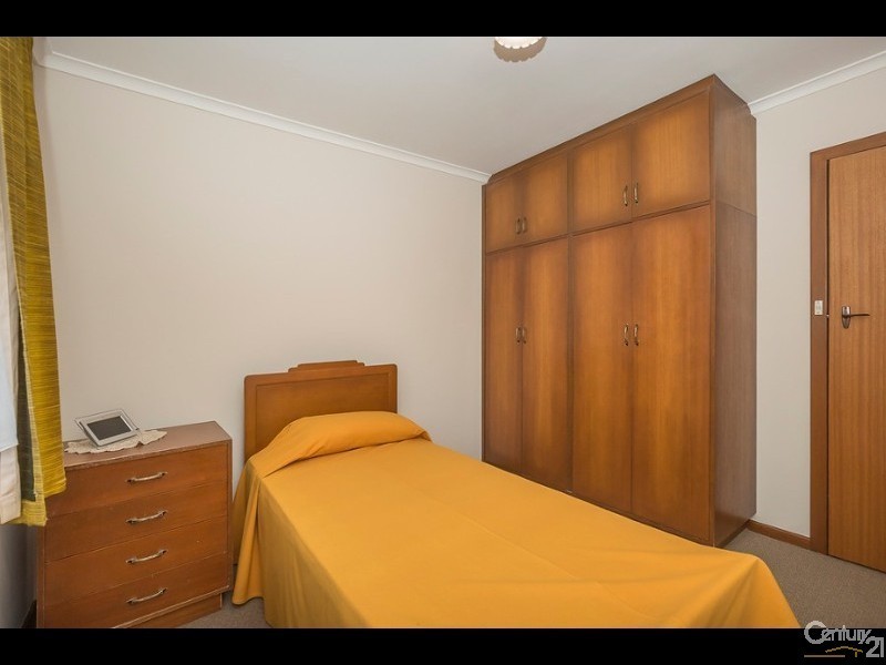 26 Meakin Tce, Seaton SA 5023