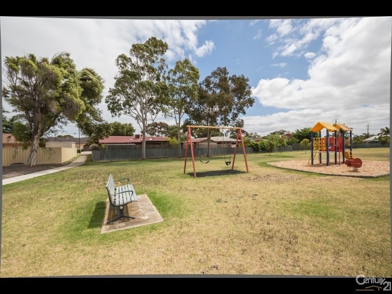 26 Meakin Tce, Seaton SA 5023