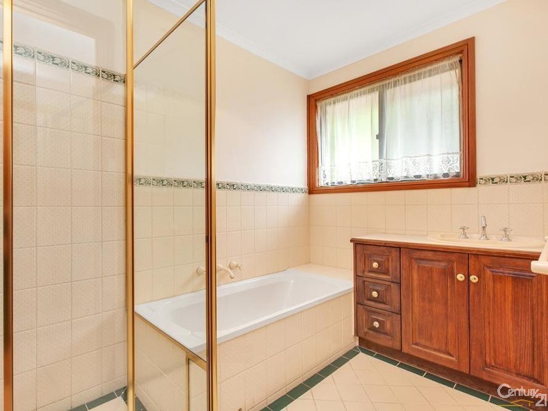 1 Bushmills Street, Greenwith SA 5125