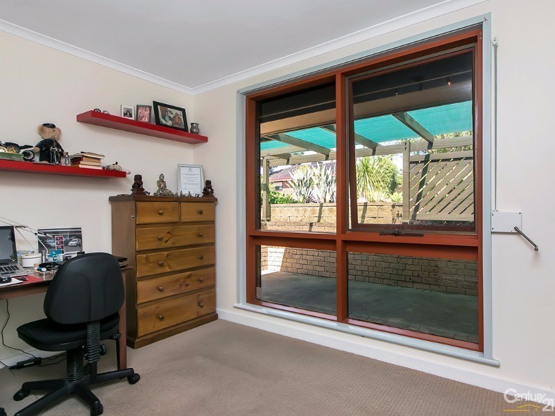 5 Swallow Ave, Modbury Heights SA 5092