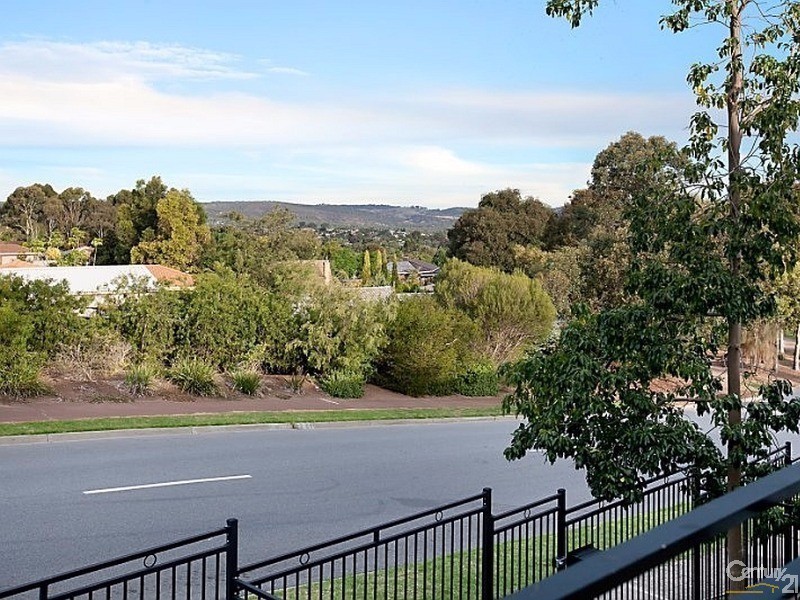 2/4 Merlot Court, Wynn Vale SA 5127