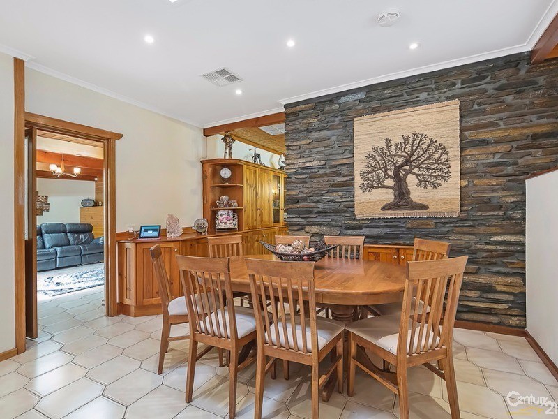 25 Grevillea drive, Banksia Park SA 5091