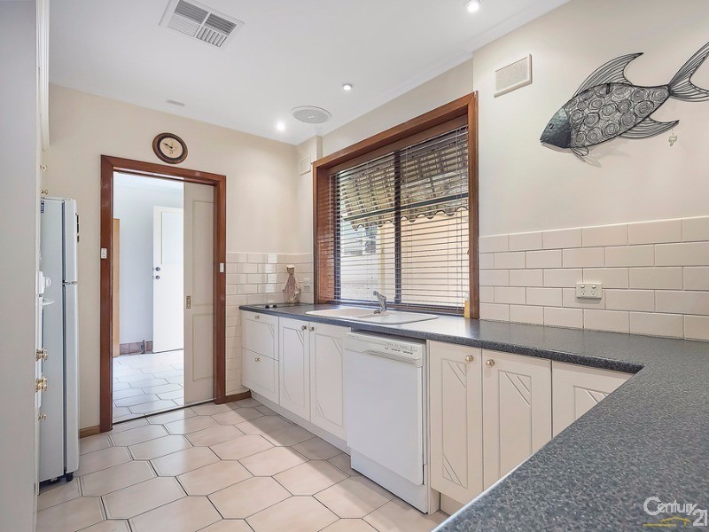 25 Grevillea drive, Banksia Park SA 5091