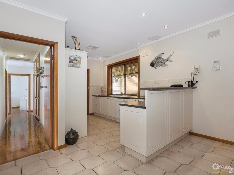 25 Grevillea drive, Banksia Park SA 5091