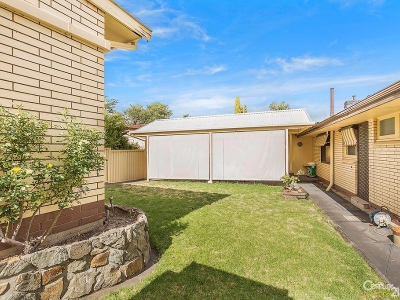 25 Grevillea drive, Banksia Park SA 5091