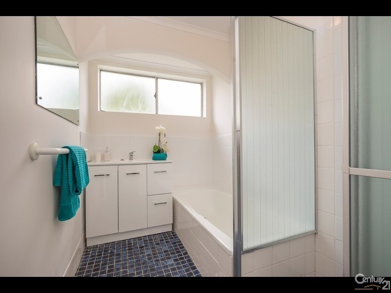 19 Gifford Avenue, St Agnes SA 5097