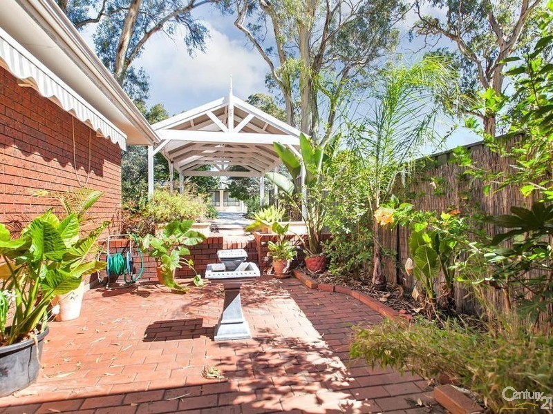 12 Nunyah Drive, Banksia Park SA 5091