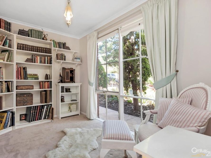 12 Nunyah Drive, Banksia Park SA 5091