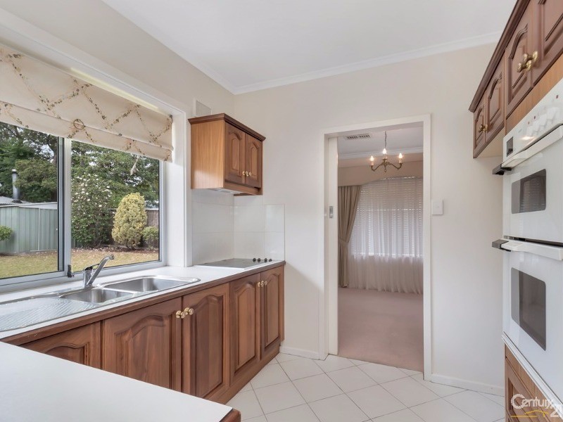 8 Reynolds Avenue, Dernancourt SA 5075