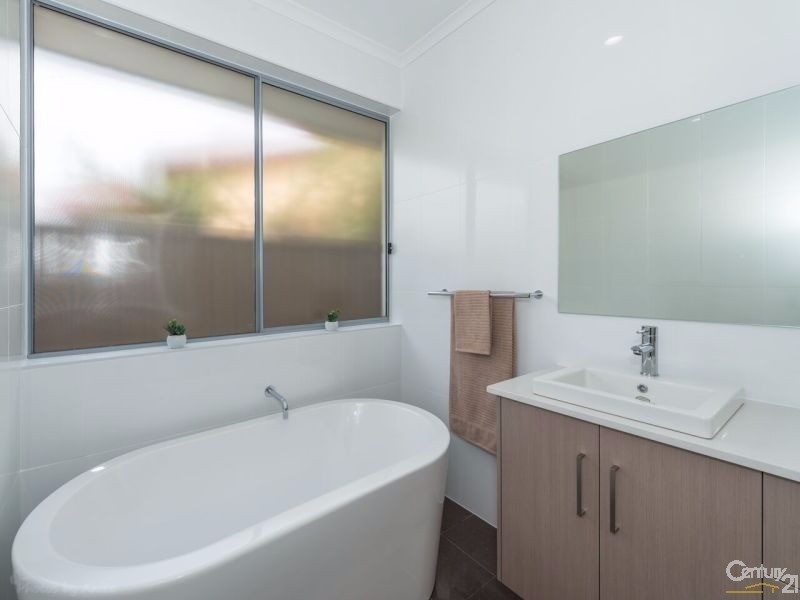 11C Ramsay Ave, Hillcrest SA 5086