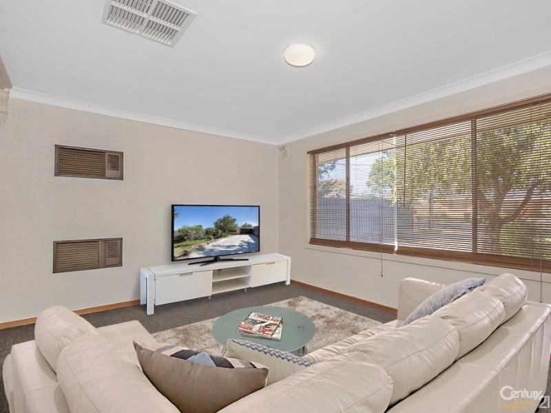 100 Billabong Rd, Modbury Heights SA 5092