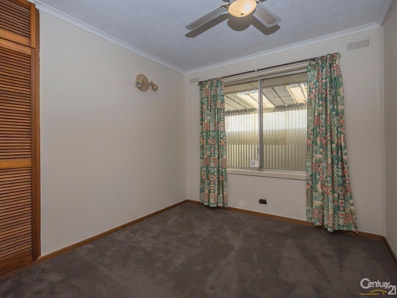 100 Billabong Rd, Modbury Heights SA 5092